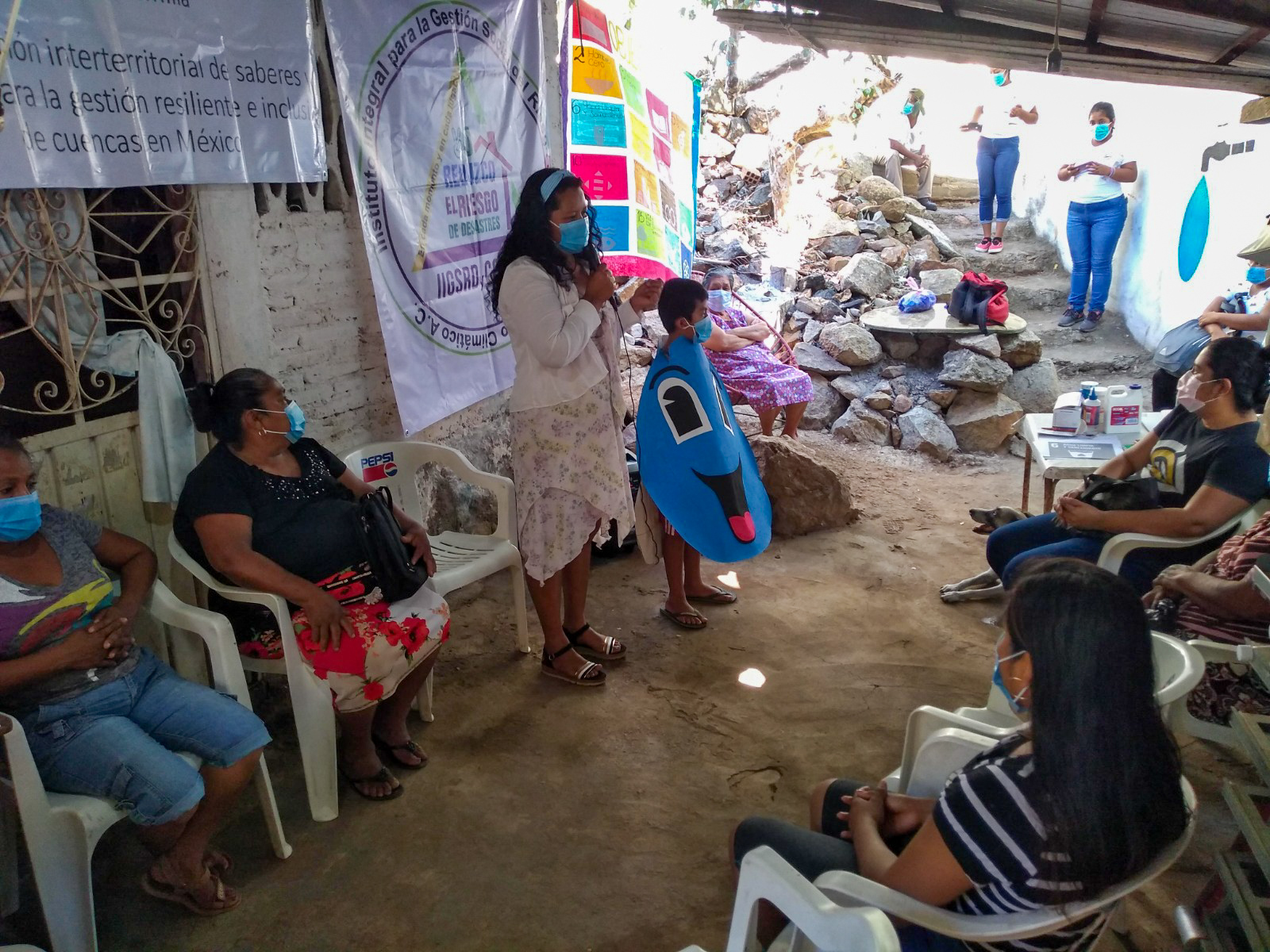 Reunión y participación comunitaria