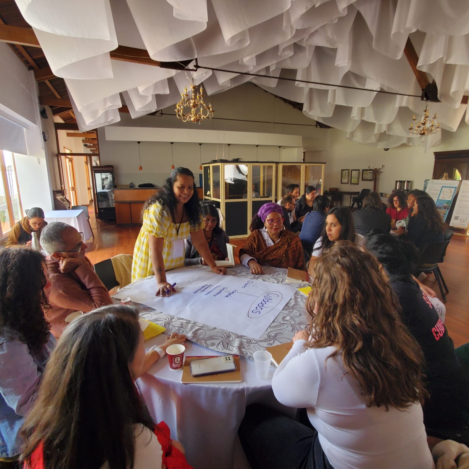 Trabajo comunitario de restauración ambiental