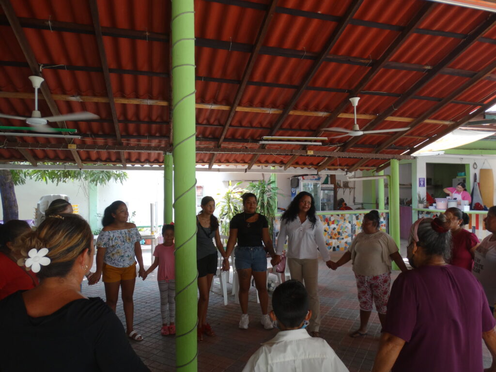 Activismo de las mujeres frente a los desastres en Acapulco, Guerrero, México